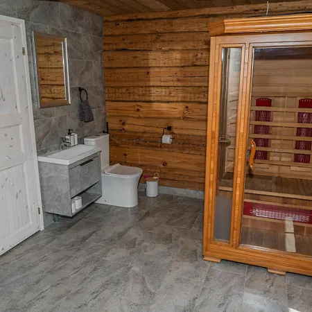 Laudamaja Chalet