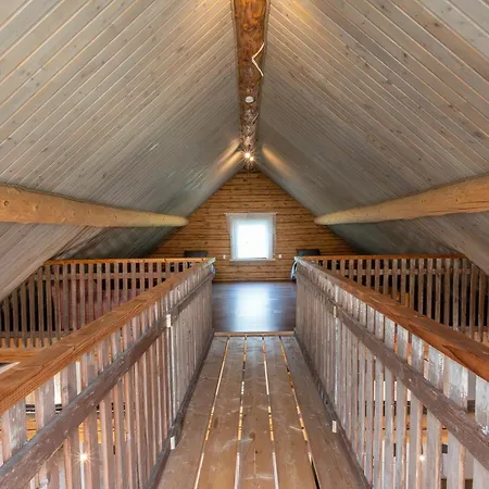Laudamaja Chalet *