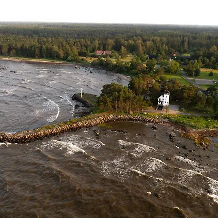 Laudamaja Σαλέ *